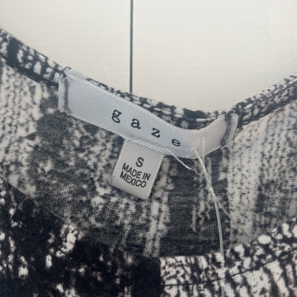 Lizard print top - Picture 2 of 4